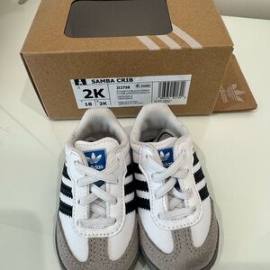 adidas Kids Samba Crib Shoes in White/Black/Grey Suede